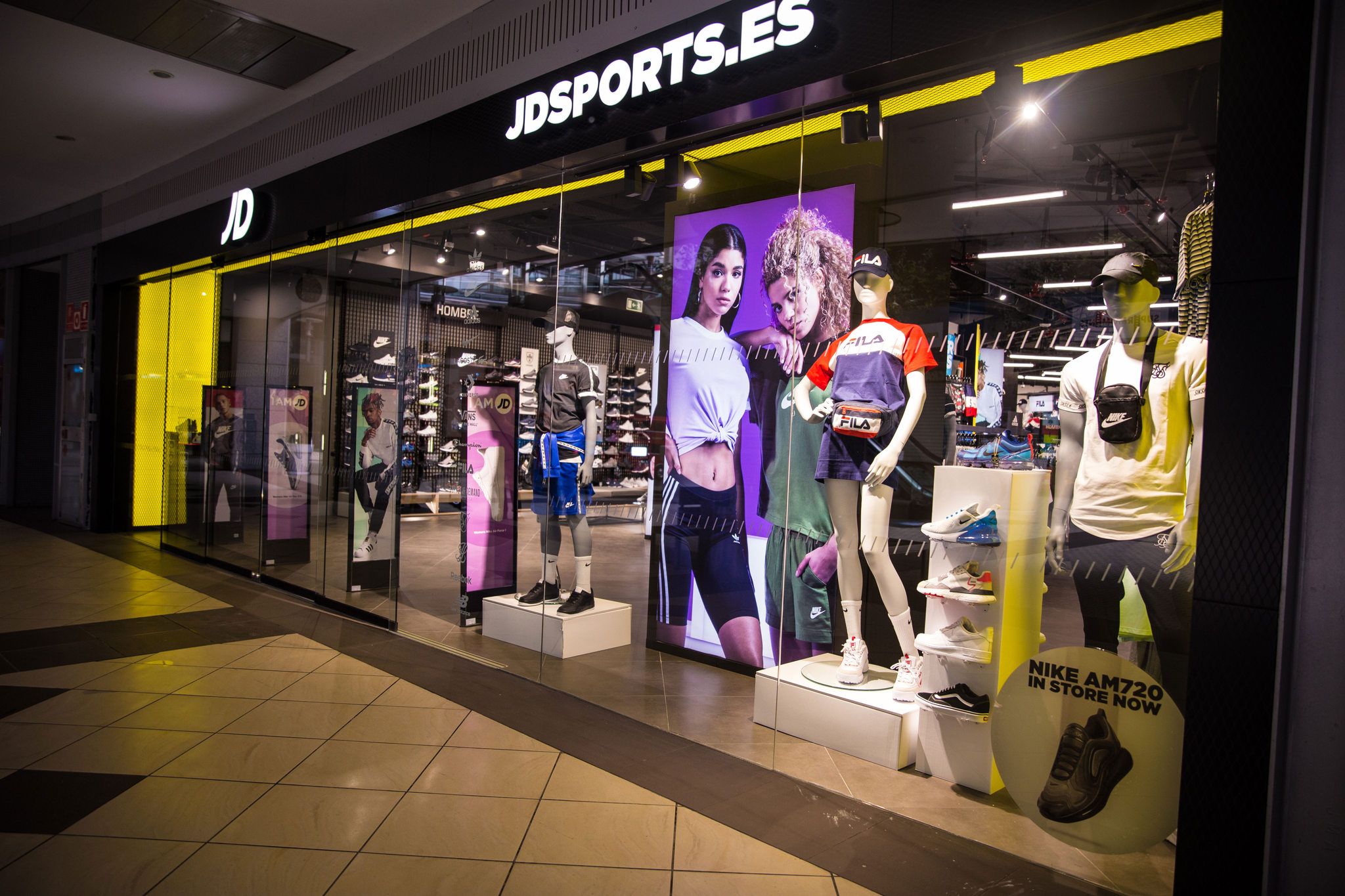 caligrafía Manual Digital JD Sports prevé abrir más de 45 tiendas en España en los próximos tres años