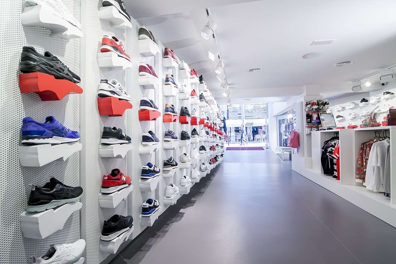 Munich abre su primera tienda bajo la marca de sneakers v