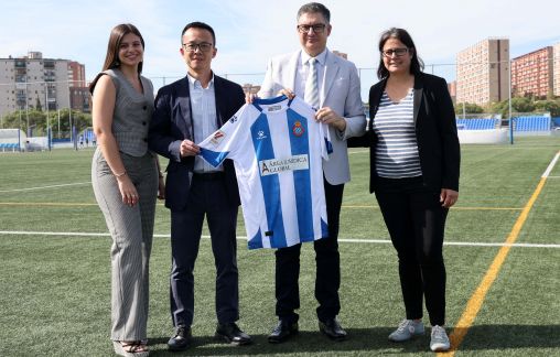 El RCD Espanyol refuerza su cartera de socios y firma a Podoactiva como  proveedor