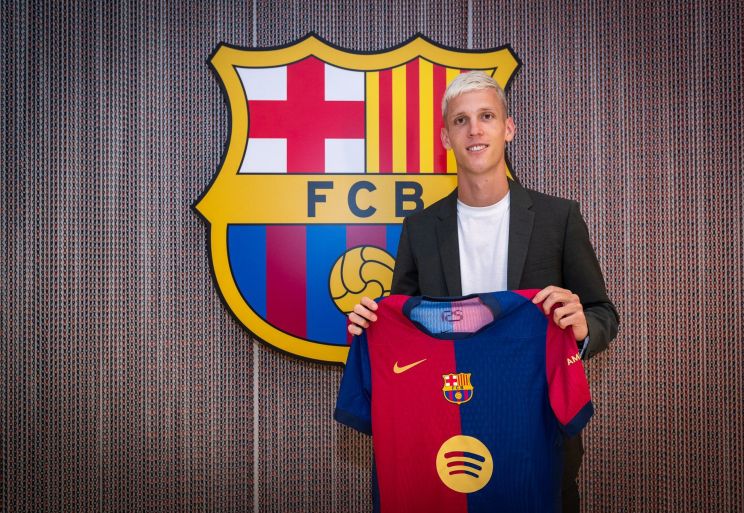 Dani Olmo, en su presentación como jugador del FC Barcelona en 2024 2025