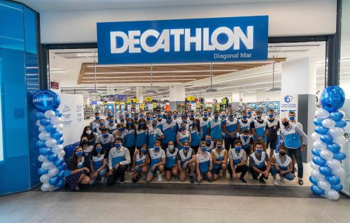 Decathlon Los Barrios - ¡Nuestra pequeña clienta Valeria nos